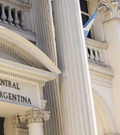 El BCRA anunció la baja del crawling peg