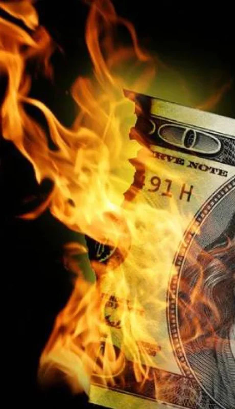 En el mercado consideran que la baja responde al "blanqueo, las obligaciones tributarias, la moratoria y las necesidades corrientes de pesos".