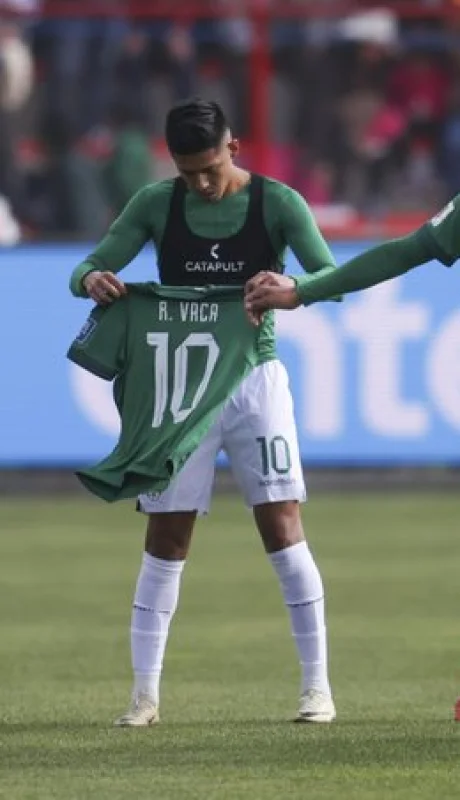 Ramiro Vaca festeja su golazo de apertura ante Venezuela.