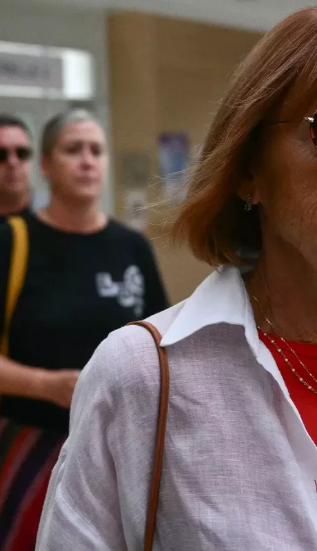 Gisèle Pelicot llegó al tribunal a dar su testimonio.