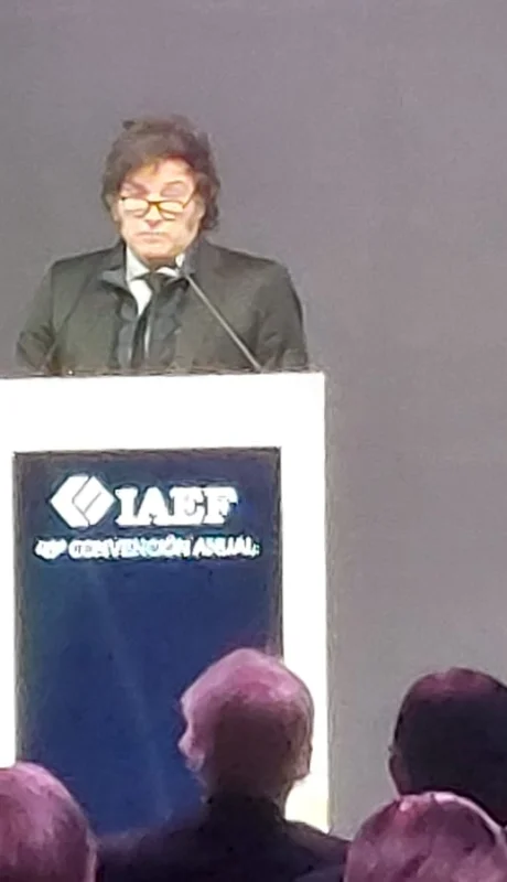 Milei cierra la conferencia de ejecutivos de finanzas /