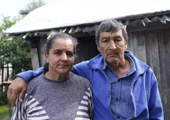 María y José los padres de Loan Peña