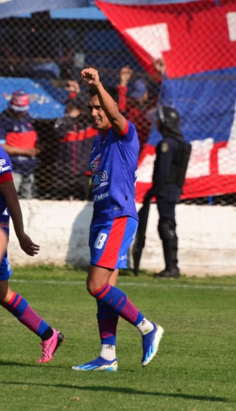 El Cruzado fue vapuleado en Santiago del Estero.