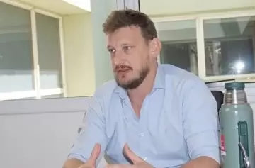 El padre de los Kiczka se peleó con manifestantes y defendió la inocencia de sus hijos