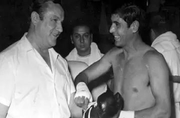 El poeta que fue boxeador o el boxeador que fue poeta