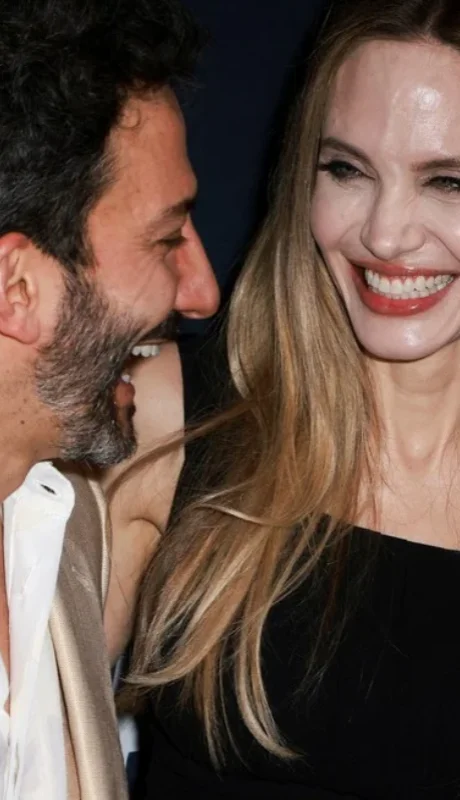 Jolie y Minujín en la alfombra roja de Toronto.