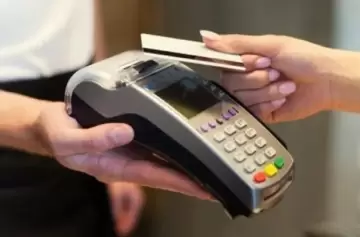 Desde ahora, los comercios tendrán la obligación de ofrecer posnet inalámbricos