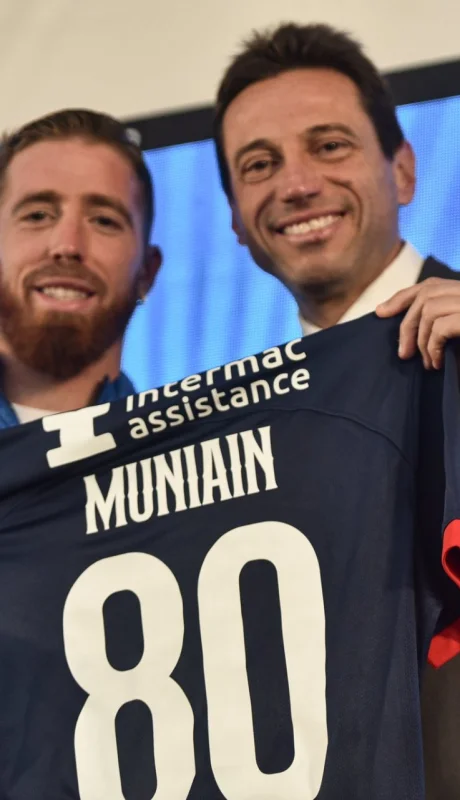 Iker Muniain con Marcelo Moretti, presidente del Ciclón