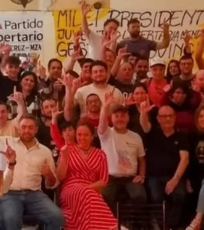La reunión mensual del Partido Libertario fue en Maipú./