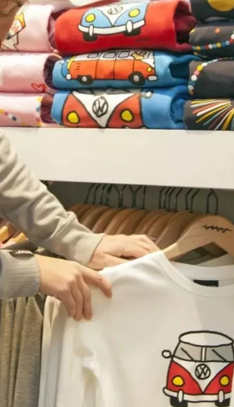 ¡La ropa, un lujo al alcance de pocos!