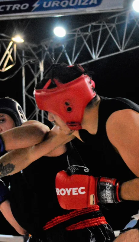 El Guantes de Oro brilló en la Federación/Jorge Márquez