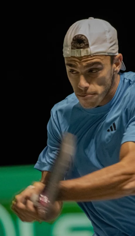 El argentino Francisco Cerúndolo no puedo en su duelo ante Denis Shapovalov