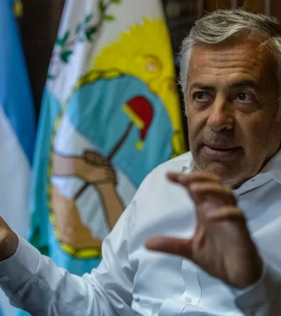 Alfredo Cornejo, gobernador de Mendoza, recibirá la autorización de Nación para importar medicamentos.