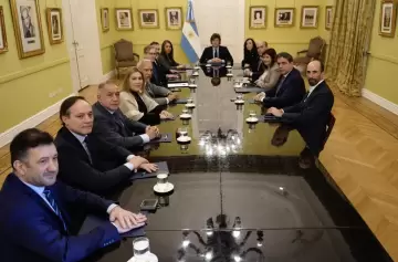Javier Milei se reunió con senadores de bloques aliados en la Casa Rosada