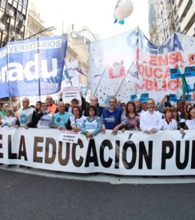 Marcha federal universitaria.
