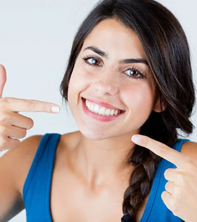 Sonrisa de dientes perfectos