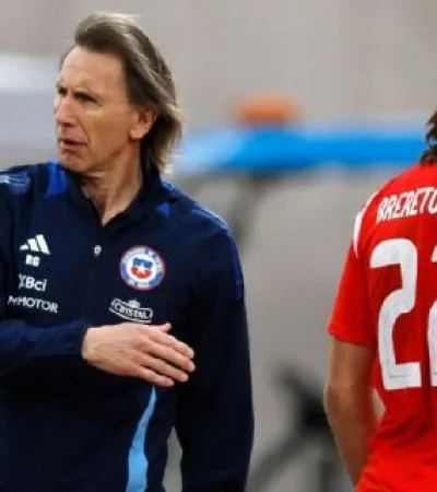 El atacante chileno fue sustituído a los 35 del primer tiempo