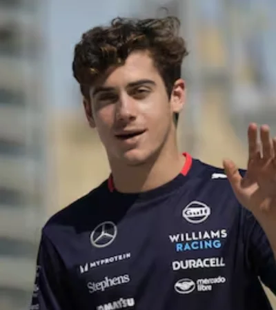 Franco Colapinto no pudo culminar su primera práctica libre en el Gran Premio de Bakú.