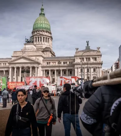 "Creo que hay una ruptura directa y flagrante del contrato electoral" (Agustín de Marco, politólogo)