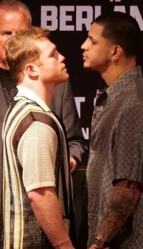 Gran expectativa por la pelea de Canelo ante Berlanga.
