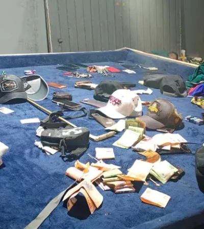 Operativo policial en Melchor Romero.