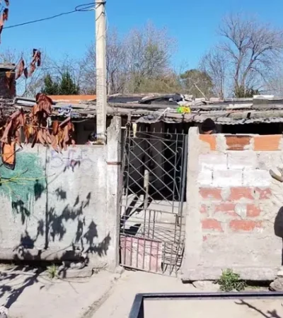 Los "secuestrados" permanecieron en esta vivienda hasta que se pagó el rescate. (Foto: gentileza Época)