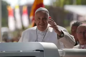 Papa Francisco: "Que Dios los bendiga y que la Virgen los cuide"
