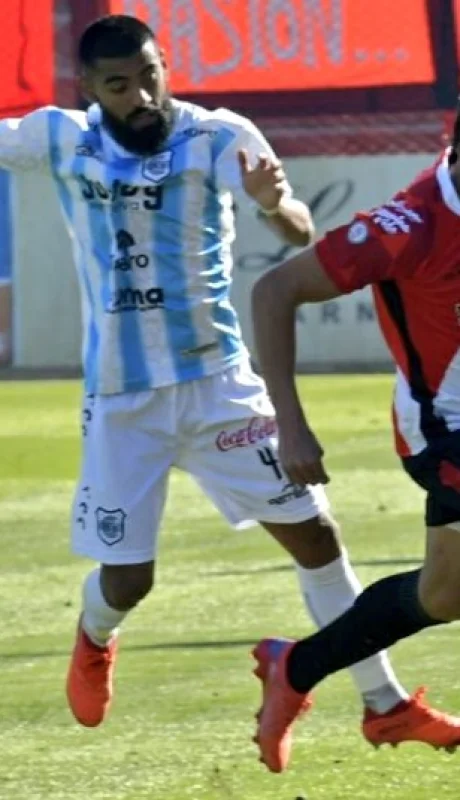 El Cruzado ganó en su cancha