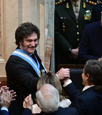 El presidente Milei, este domingo en el Congreso.