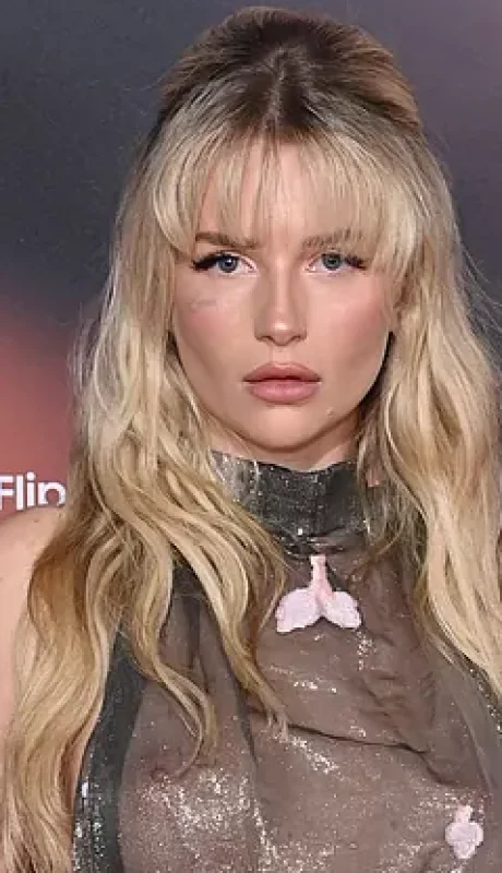 Lottie Moss, hermana de Kate.