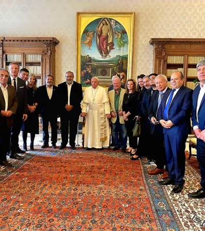 El papa Francisco con representantes de la CGT.