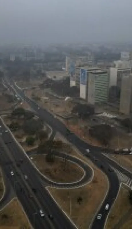 La capital brasileña se encuentra envuelta en un humo tóxico, aunque todavía no se informan evacuaciones.