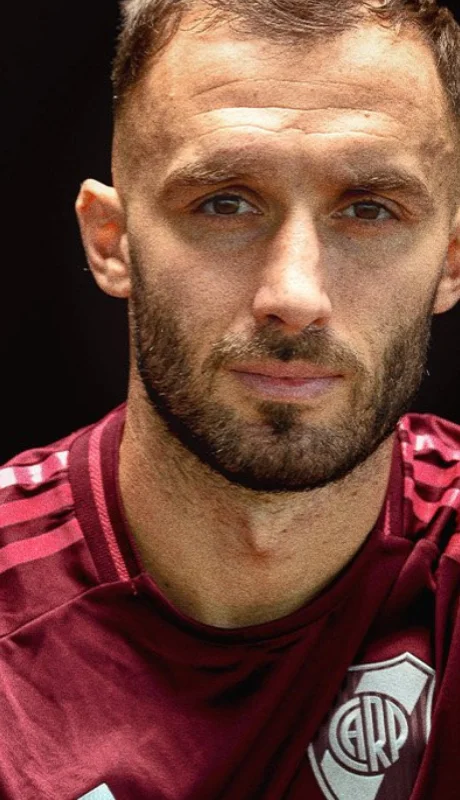 Germán Pezzella una de las caras de la nueva campaña de River Plate.