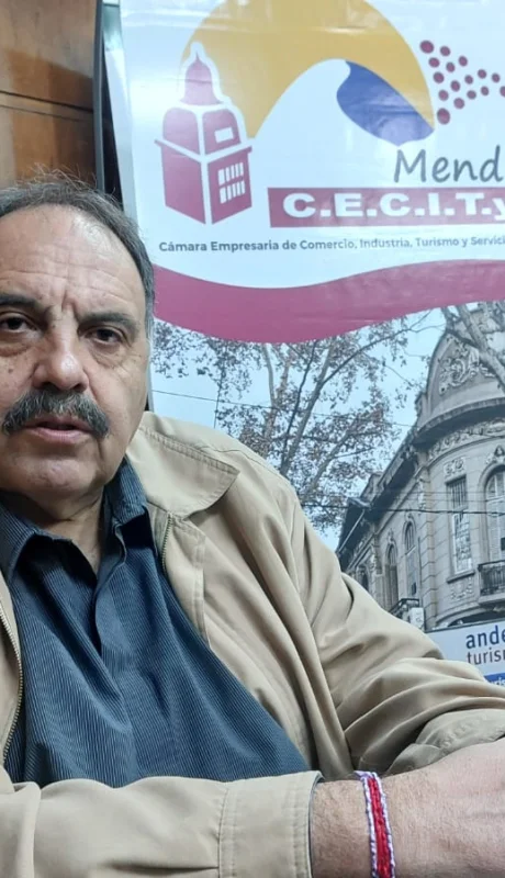 Titular de la Cámara Empresaria, Comercio, Industria, Turismo y Servicios (CECITyS), Adrián Alín.