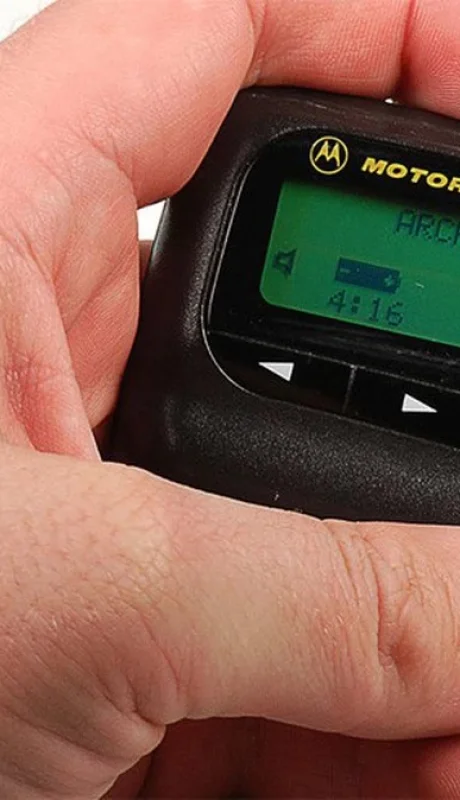 Qué son los bípers, los dispositivos que detonaron en Siria y el Líbano