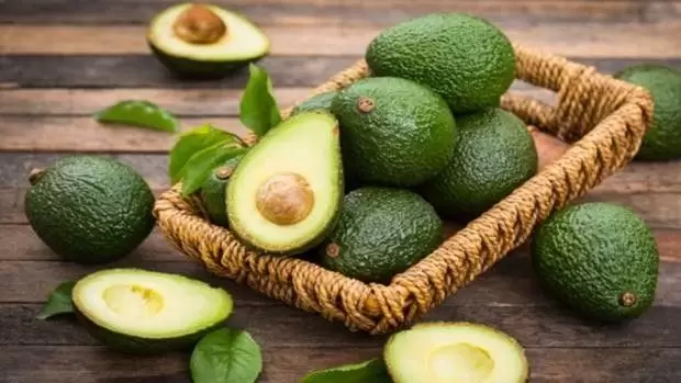 Uno de los mitos indica que la palta engorda: no, no engorda. Y es más sana que un café.