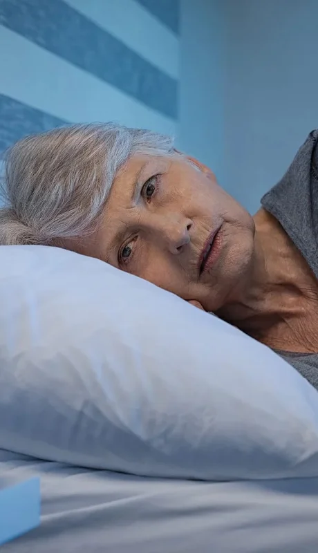 ¿La antesala del olvido? La alarmante conexión entre la falta de sueño y la demencia