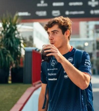 Franco Colapinto relajado.