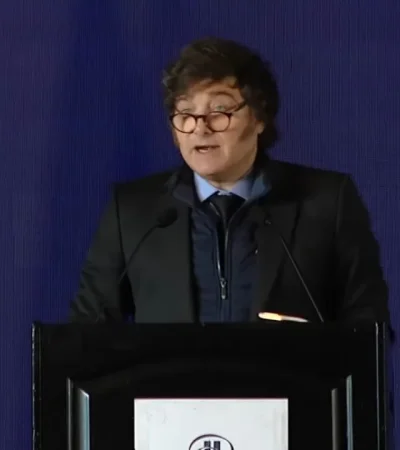 La gente sigue confiando en el Presidente y su gobierno./