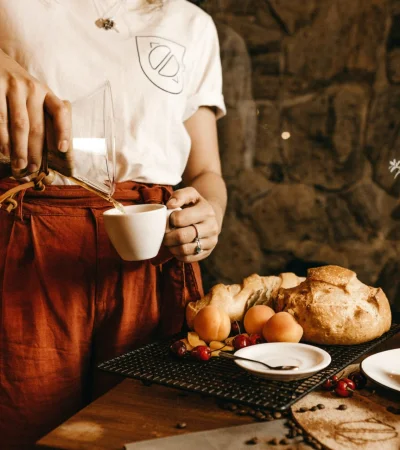 Hay efectos positivos y nocivos, depende de los casos