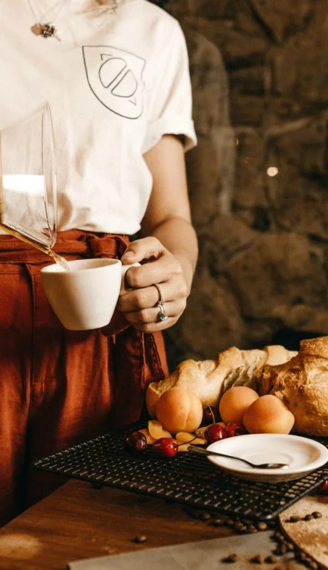 Hay efectos positivos y nocivos, depende de los casos