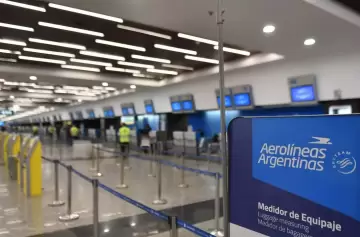 Denuncian grave impacto económico por las medidas de fuerza en Aerolíneas Argentinas