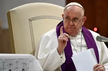 Francisco seguirá internado: su cuadro clínico es "complejo"