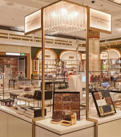 La lujosa y extravagante tienda británica podría sufrir un juicio multimillonario