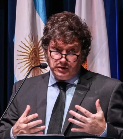 Estrechar vínculos con el poder internacional.