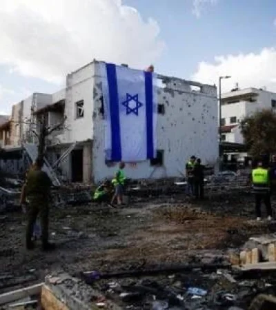 Israel fue atacado por 400 misiles