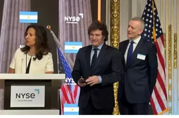 Milei en Nueva York: tocó la campana en Wall Street y habló del cepo cambiario