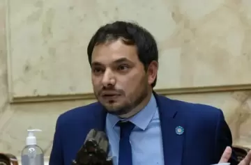 Álvaro Martínez: "El Presidente está haciendo lo que dijo que iba a hacer"