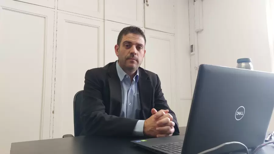 Hernán Amat, director de Relaciones con la Comunidad