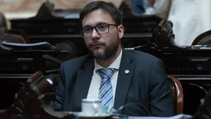 Diputado Oscar Agost Carreño